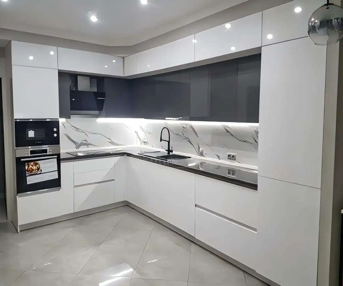Modern Two-Tone Kitchen Cabinet Design with White Lower and Black Upper Cabinets